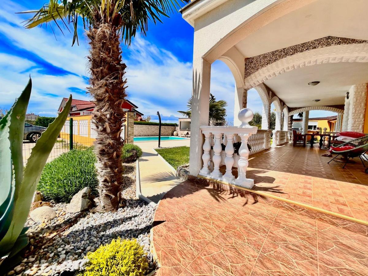 Apartments Vukancic Novigrad  Exterior photo