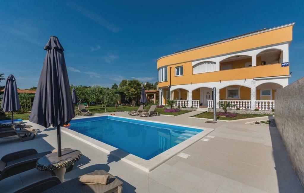 Apartments Vukancic Novigrad  Exterior photo